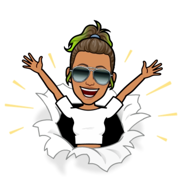 Meet Your Posher! - Picture 1 of 11